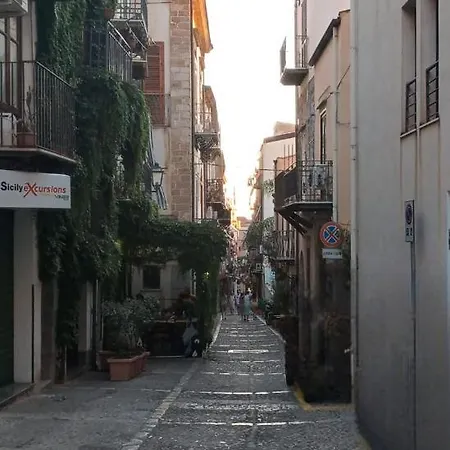 Feriehus A Due Passi Dal Duomo Cefalù