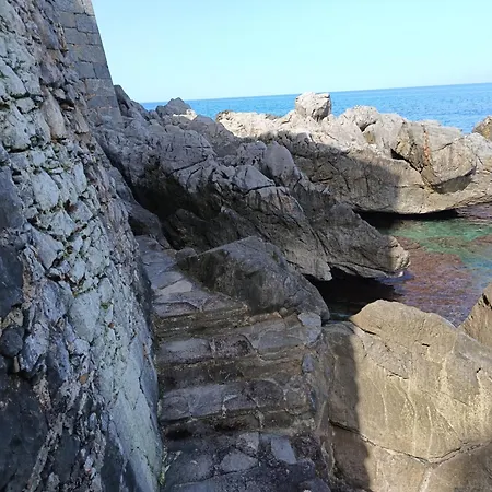 A Due Passi Dal Duomo Hébergement de vacances Cefalù